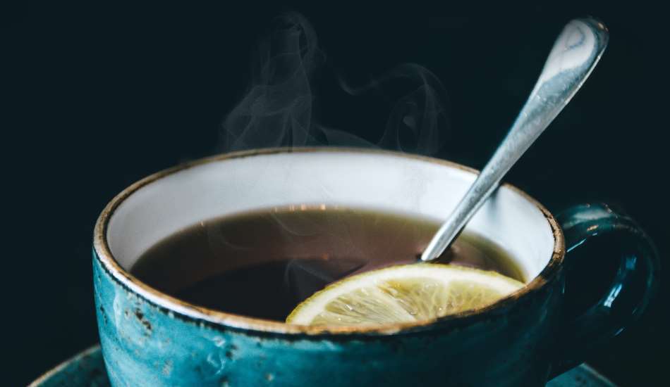 Blasenentzündung: viel trinken, am besten Wasser und Tees